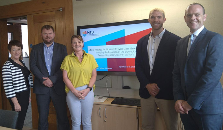 Group photo of staff in the V-Linc Research Group